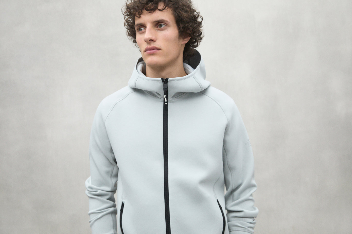 Dashenalf sweatshirt m