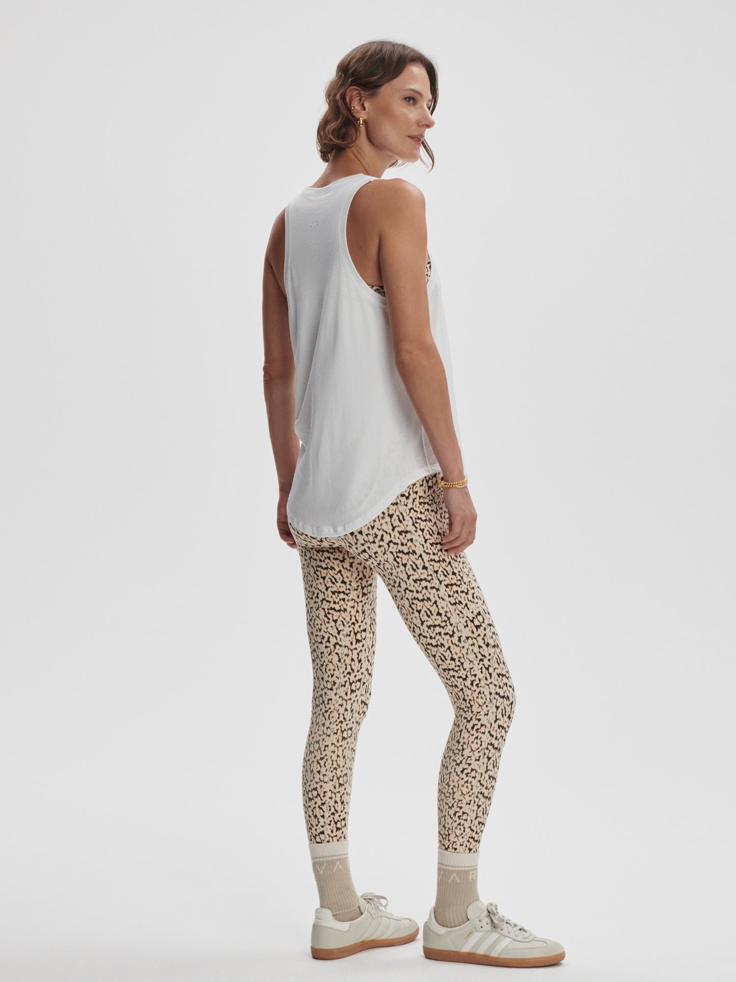 Dacey tank w